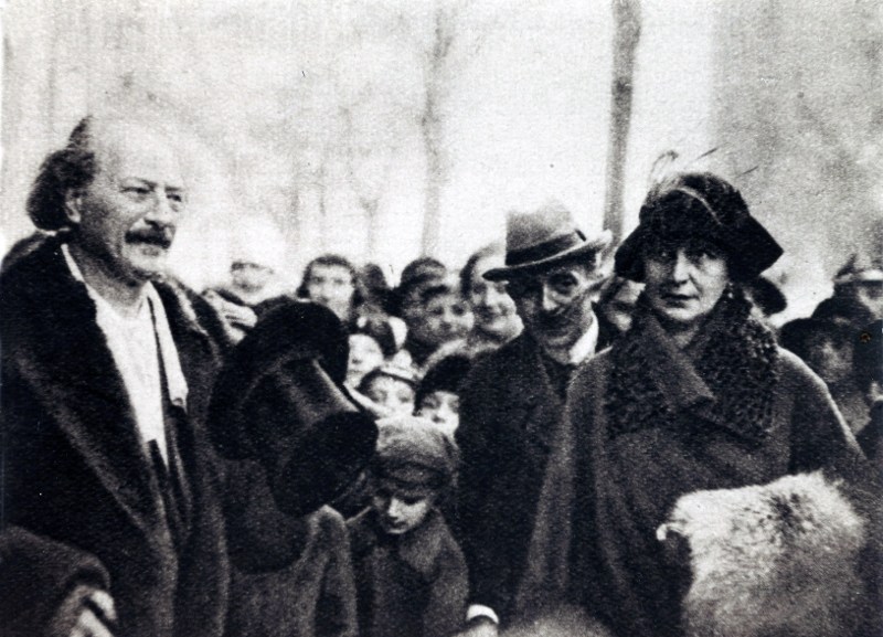 Ignacy Jan Paderewski z żona witany w Poznaniu, 26.12.1918., rep. FoKa / FORUM